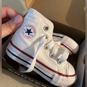 converse high tops-size 2